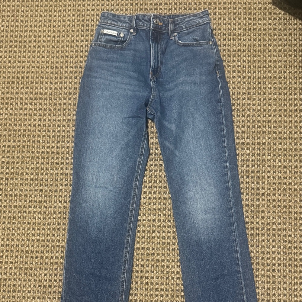 Calvin Klein Jeans Women's Straight Leg in Deep Blue